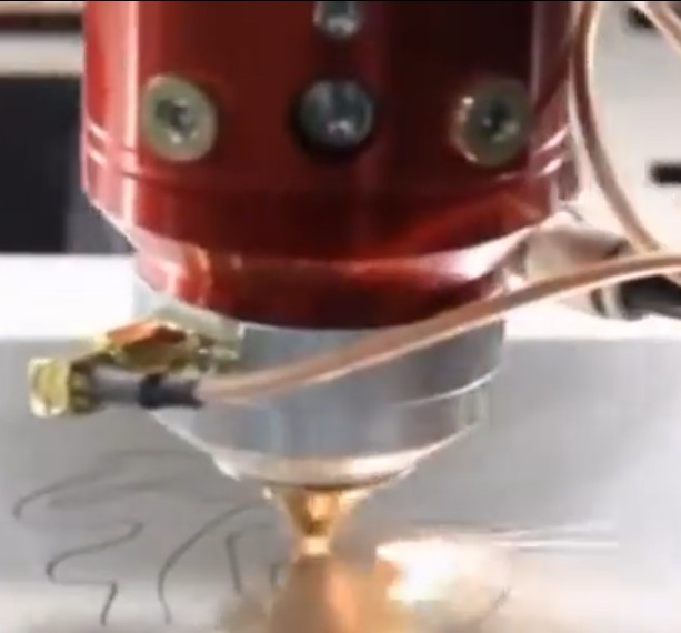 Tête Laser hybride 1390